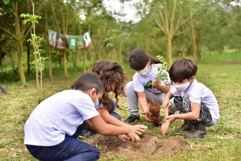 O objetivo é promover a educação e a consciência ambiental junto às crianças do município.