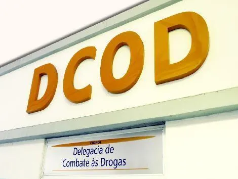 Os traficantes confessaram que vendiam as drogas para usuários do bairro em que moram