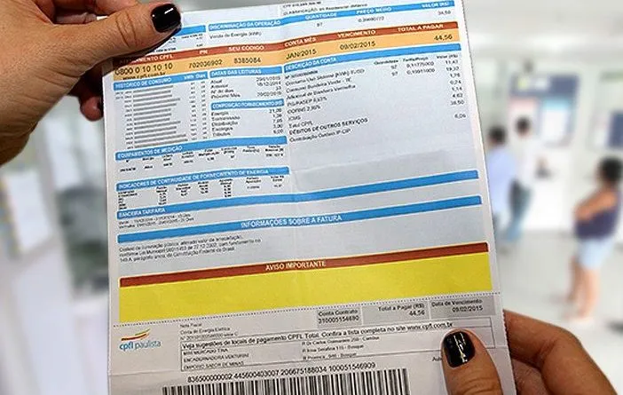 Imagem ilustrativa da imagem Aneel pretende devolver R$ 50 bilhões cobrados nas contas de luz