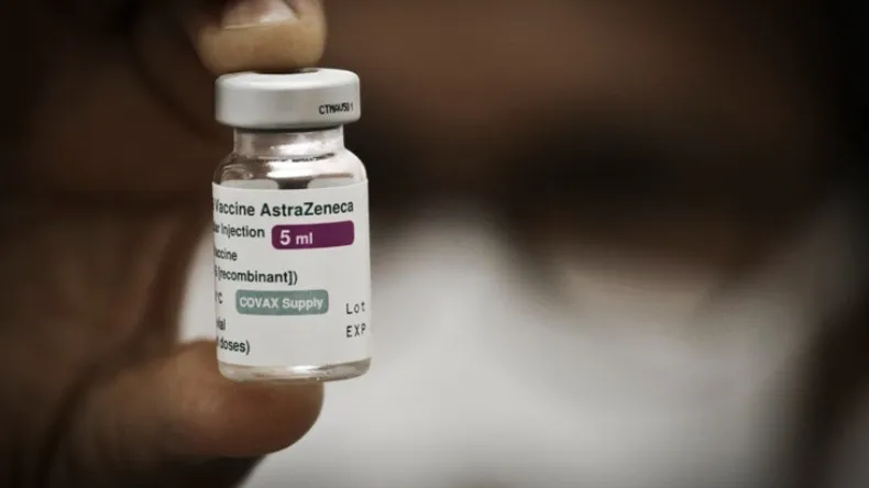 Imagem ilustrativa da imagem Ministério da Saúde recebe mais 2,7 milhões de doses de AstraZeneca