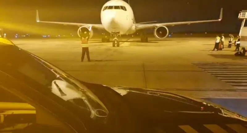 Avião carregado com vacina pousou em SP 
