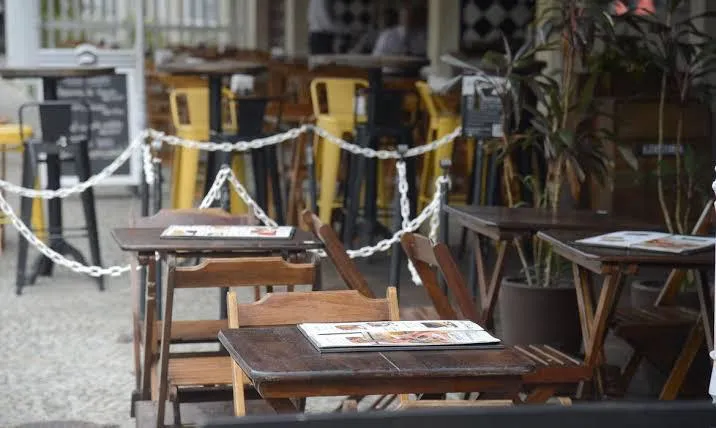 Imagem ilustrativa da imagem Horário de fechamentos de bares e restaurantes é alterado pela Justiça do Rio