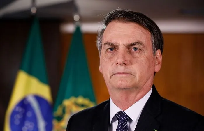 Em um trecho da conversa, Bolsonaro sugere impeachment de ministros do STF