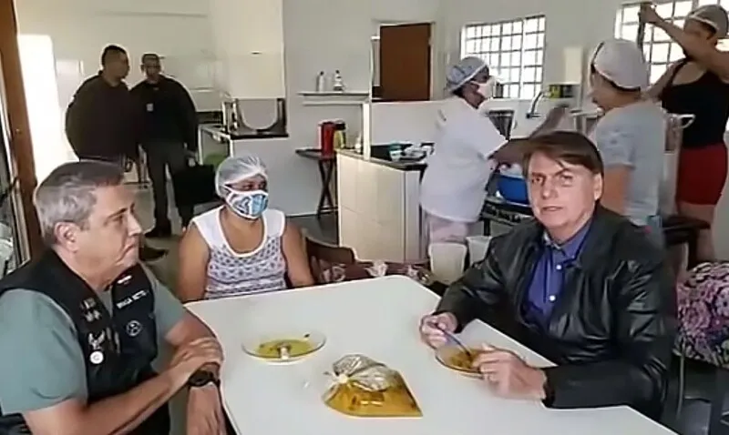 Presidente voltou a afirmar que não concorda com medidas de lockdown
