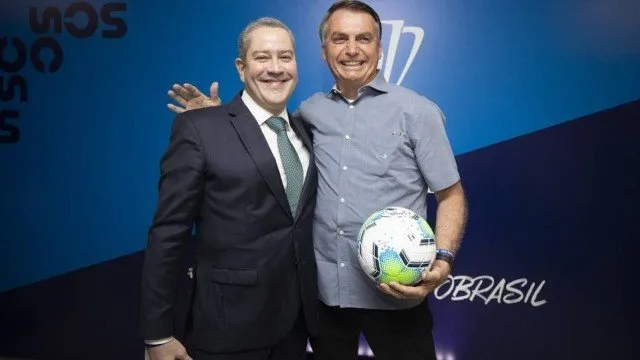 Segundo jornal espanhol, Rogério Caboclo teria prometido ao governo que deve demitir Tite