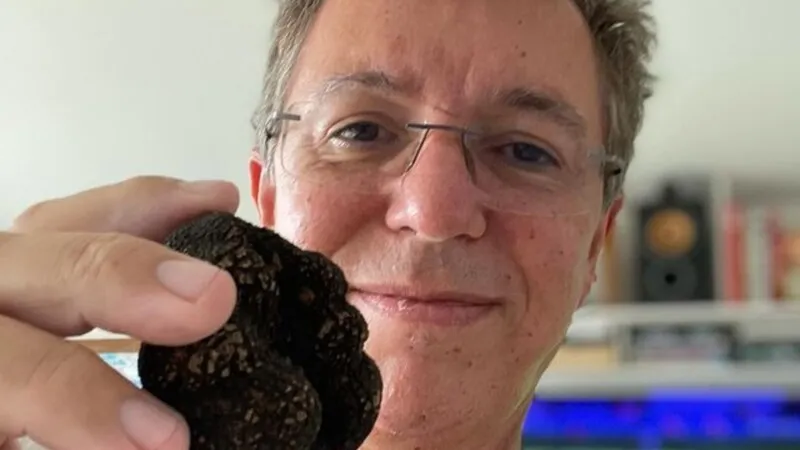 Imagem ilustrativa da imagem Olho de cabra? Boninho confirma retorno das provas de comida em 'No Limite'