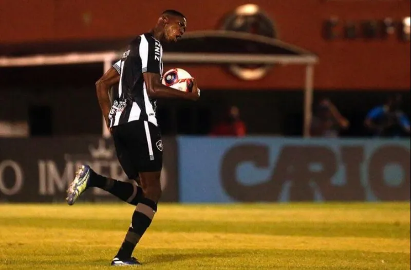 Imagem ilustrativa da imagem Botafogo empata com o Madureira e segue fora do G-4