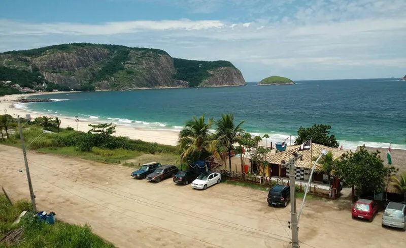 Imagem ilustrativa da imagem Niterói retoma barreiras no acesso às praias da Região Oceânica