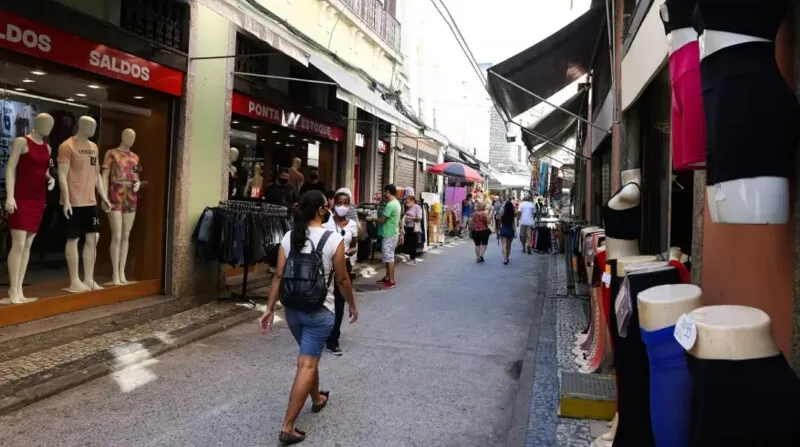 Em menos de 24 horas, o número de casos na cidade subiu de 7 para 23