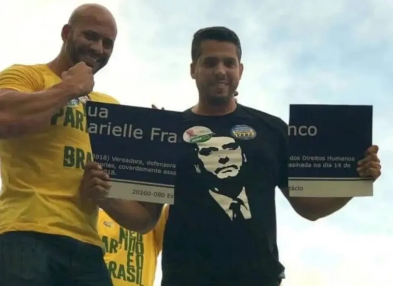 Em outubro de 2018, Daniel Silveira se tornou um símbolo da direita após quebrar placa com nome de Marielle