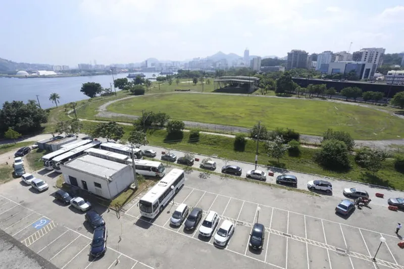 Drive thru campus Gragoatá, da UFF em Niterói