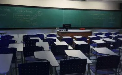 De acordo com as entidades, é preciso alocar recursos de forma estratégica para assegurar o acesso e evitar a evasão escolar.