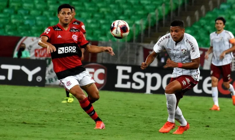 Na estreia do técnico Roger Machado, o Fluminense derrotou o Flamengo por 1 a 0