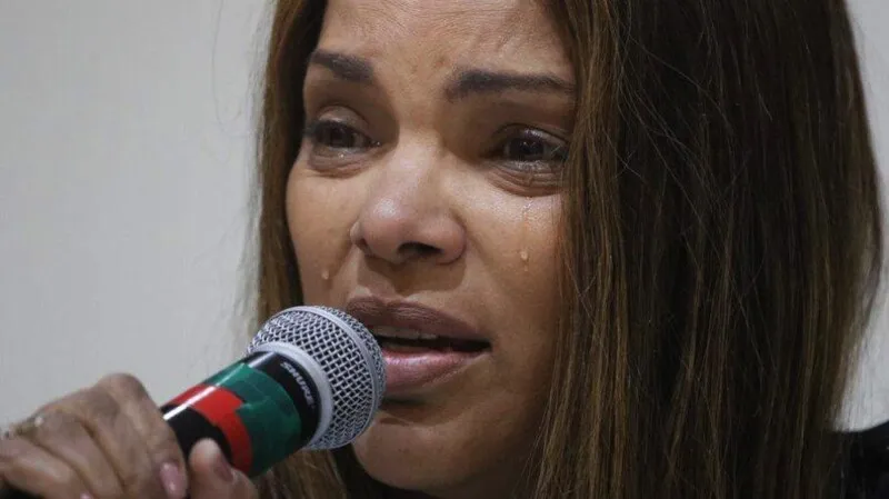 Imagem ilustrativa da imagem Flordelis revela que marido pegava 60% de seu salário como deputada para a igreja