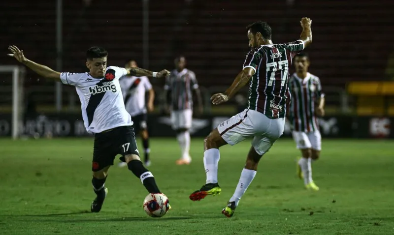 Fluminense e Vasco ficaram no 1 a 1 no estádio Raulino de Oliveira, em Volta Redonda (RJ)