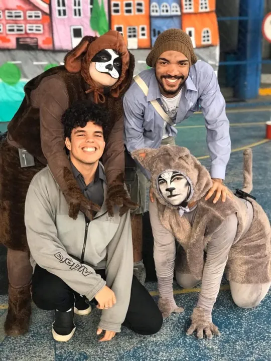 Imagem ilustrativa da imagem Artistas gonçalenses realizam vakinha online e rifa para custear viagem para festival em SP