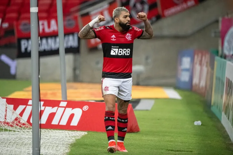 Imagem ilustrativa da imagem Flamengo vence por 3 a 1 e conquista sexto tricampeonato Carioca
