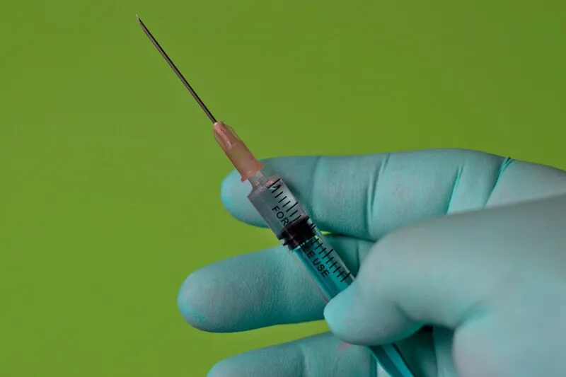 Farmacêutica emitiu um comunicado nesta terça-feira (15) sobre a variante indiana