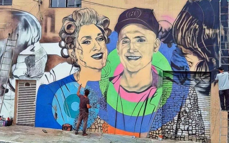 Até o momento, a arte segue em processo e a previsão para o término é já para semana que vem. 
