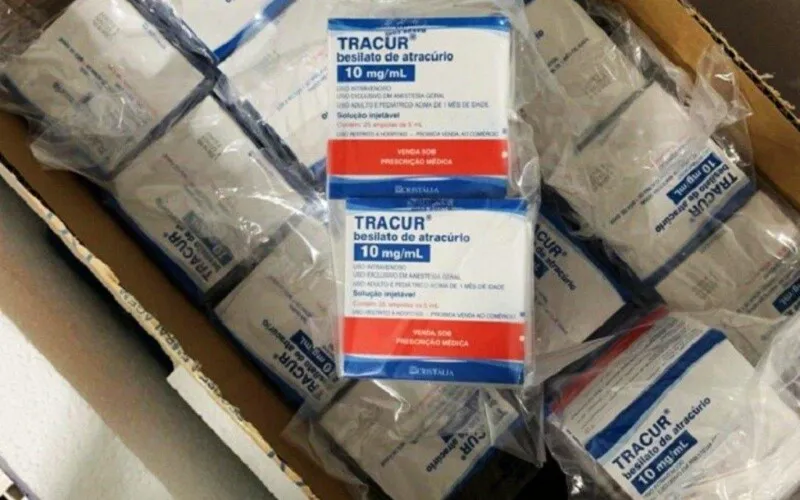 A SES ainda informou que 181.189 ampolas de sete medicamentos, usadas no processo de intubação de pacientes com a Covid-19, serão enviadas.