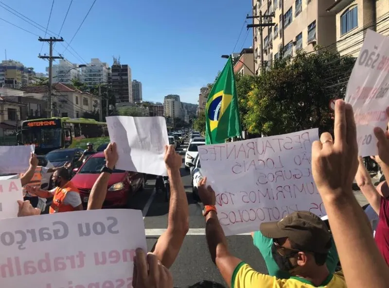 Imagem ilustrativa da imagem Manifestantes solicitam a reabertura do comércio em Niterói