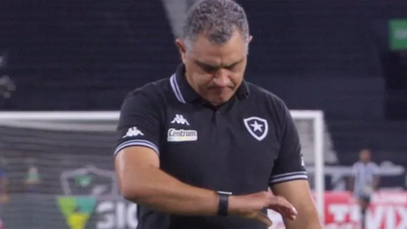 Ele comandou o time durante 26 partidas, com um saldo de nove vitórias, 12 empates e seis derrotas