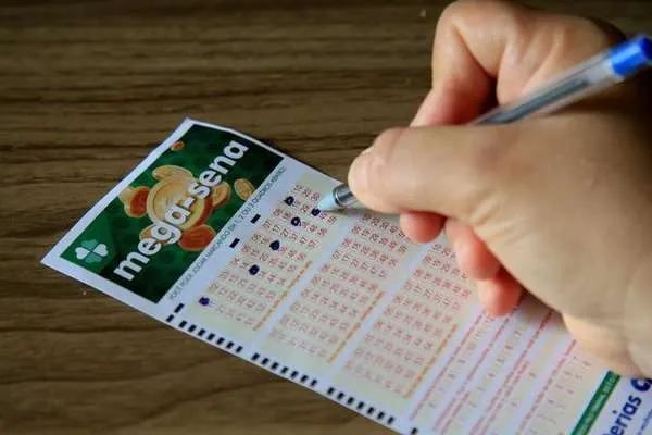 Imagem ilustrativa da imagem Mega-Sena acumula e próximo prêmio será de R$ 38 milhões