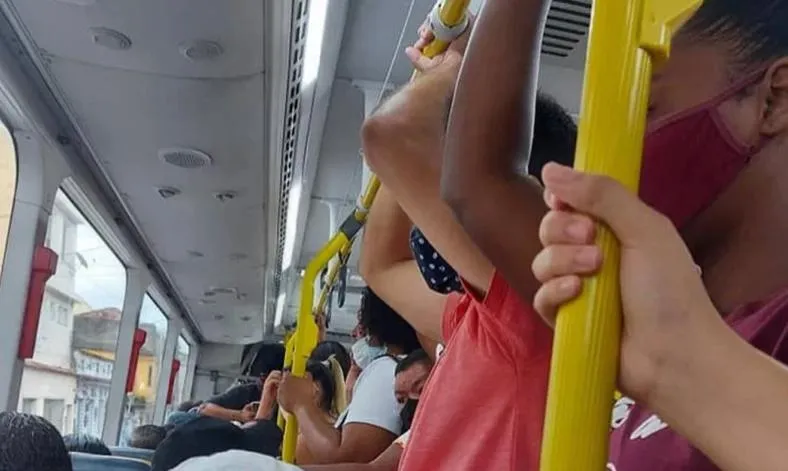 A vacinação dos rodoviários na cidade deveria atingir 3.443 profissionais das linhas de ônibus.