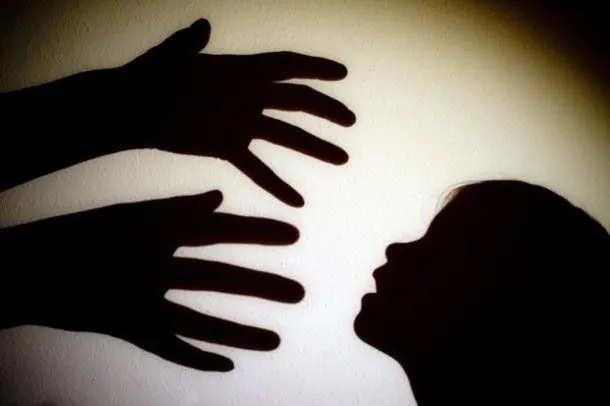 Agentes identificaram grupos que trocavam fotos e vídeos pela internet contendo imagens de crianças e adolescentes praticando sexo ou de cunho pornográfico