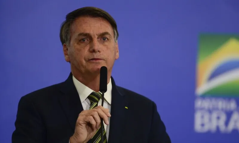 Senador informou que notícia-crime contra Bolsonaro é por suposta 'prevaricação'