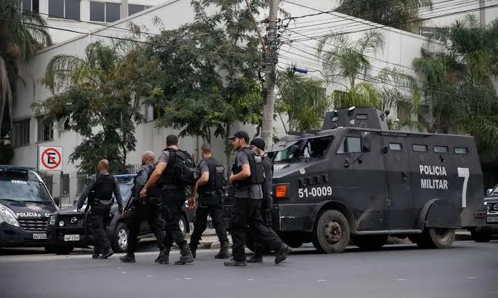 Brasil ocupa o 7° lugar no ranking de índice criminal, estando entre os 10 países mais perigosos de se viver. 