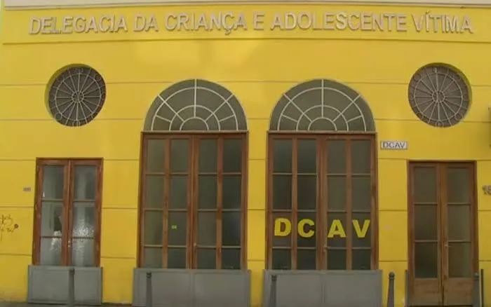 A acusada foi levada ao sistema penitenciário e ficará à disposição da Justiça.