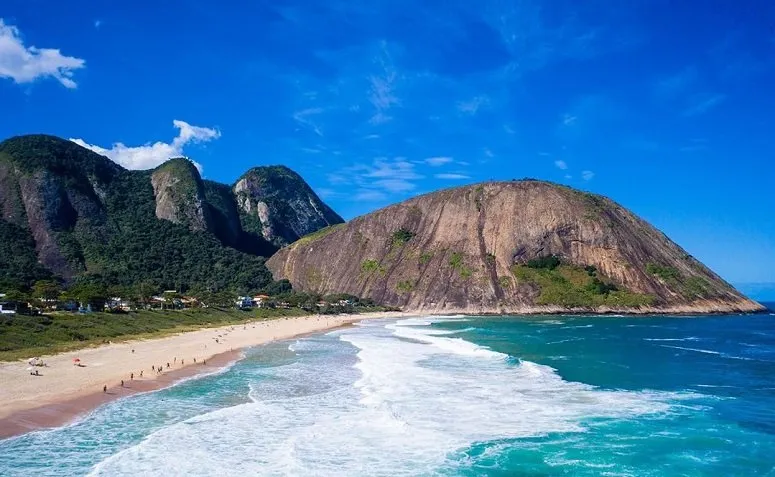 Praia de Itacoatiara 