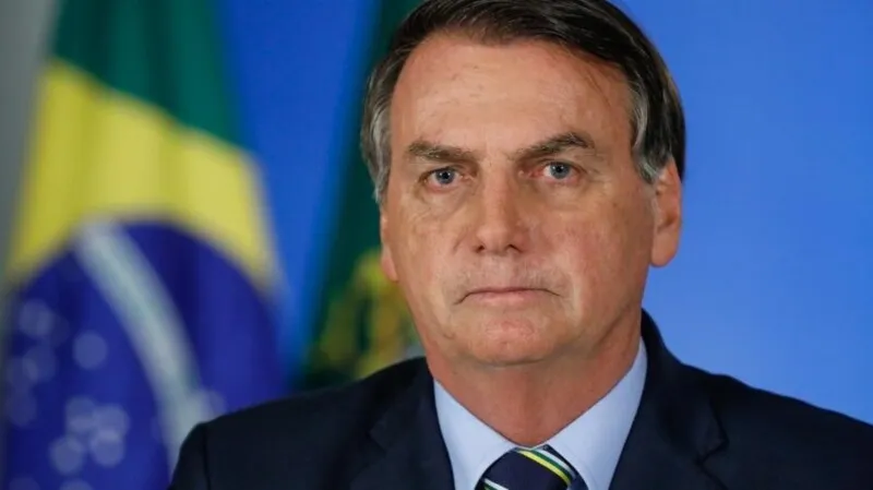 Bolsonaro falou sobre a vacinação contra o coronavírus em transmissão ao vivo nas redes sociais