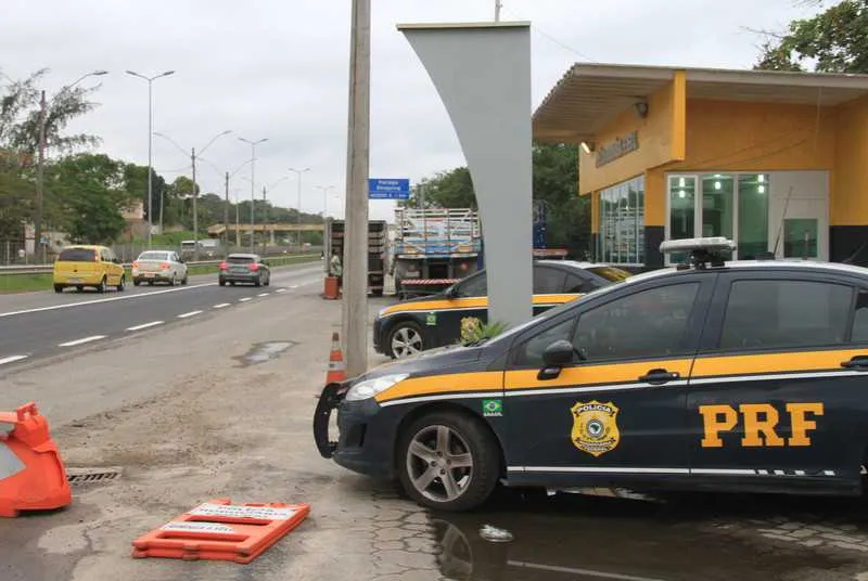 As vítimas foram socorridas e levadas ao posto da PRF