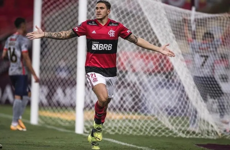 Pedro havia desfalcado a equipe Rubro-Negra nos dois últimos jogos, contra o Américo-MG e Coritiba.