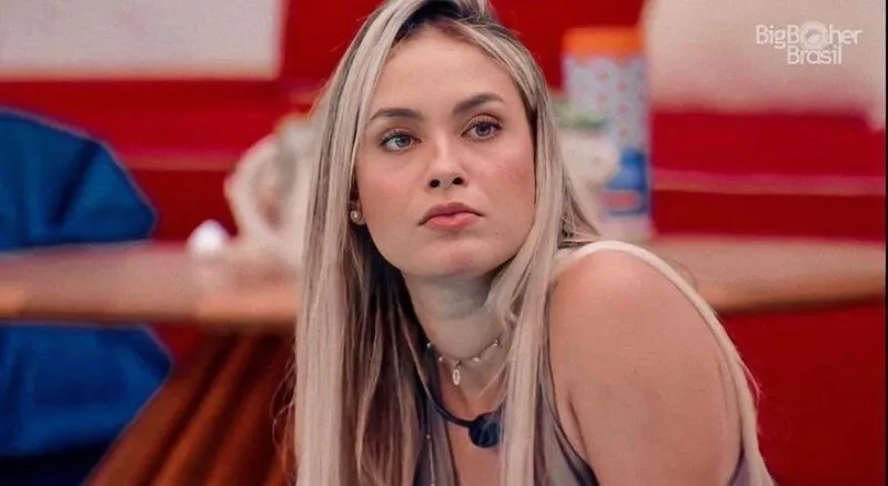 Imagem ilustrativa da imagem BBB21: Sarah revela a Gilberto que pensa em se afastar de Caio e Rodolffo