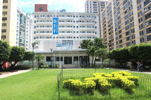 Imagem ilustrativa da imagem Concurso para docentes da UFF reserva 20% das vagas para candidaturas negras