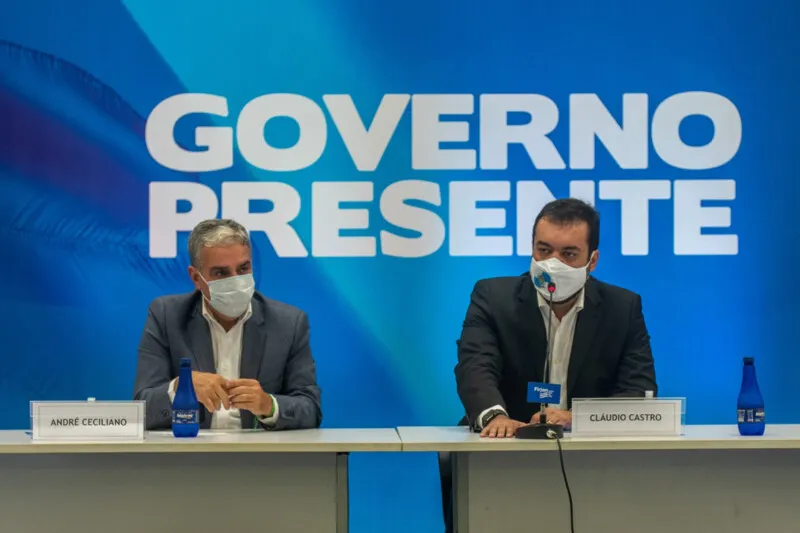 O grupo vai definir detalhes da implementação do programa