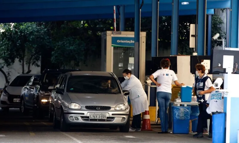 Imagem ilustrativa da imagem Maricá vai adotar vacina drive-thru a partir desta quinta