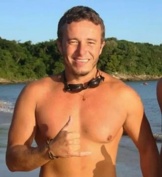 Bruno Mello, de 45 anos, dava aulas no mar de Rio das Ostras
