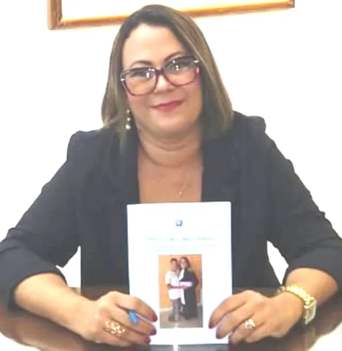 Elisangela no lançamento do seu livro 'Juntos somos mais fortes'