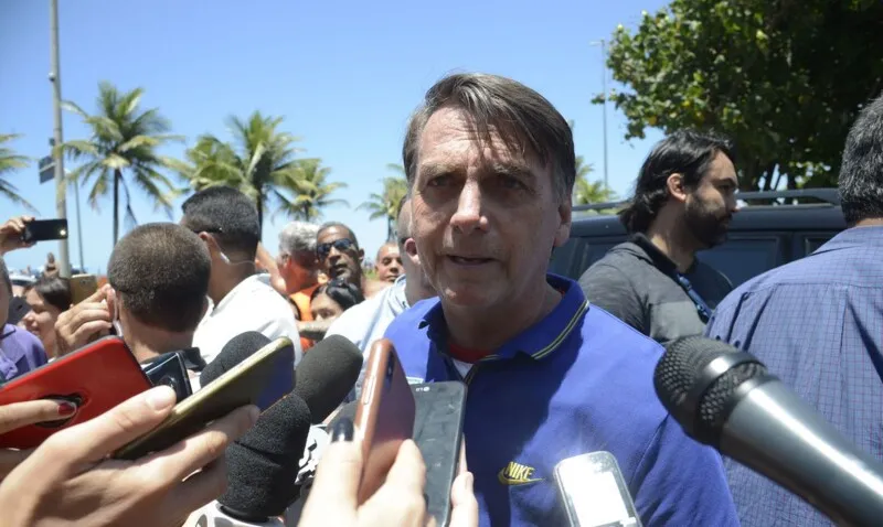 Bolsonaro diz ser difícil encontrar espaço fiscal para aumento de salário  