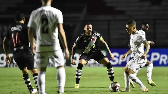 Vasco e Remo ficam no 2 x 2 em São Januário, pela Série B