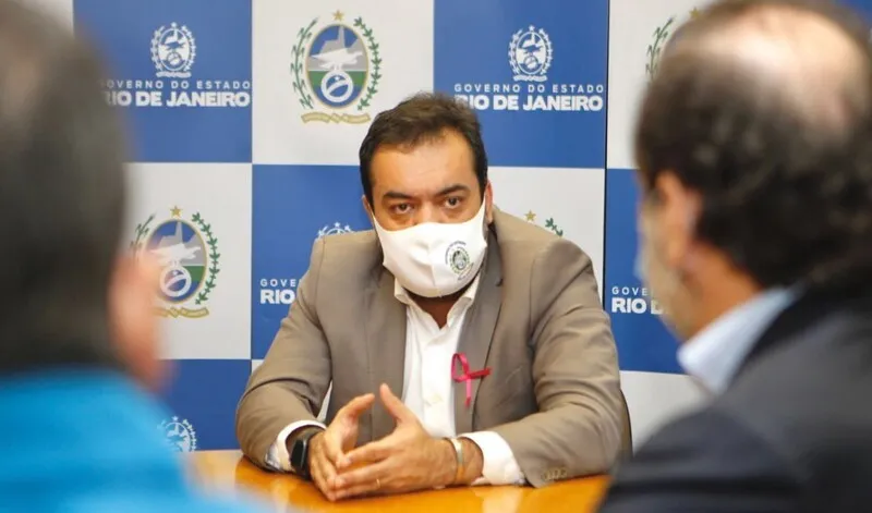Reajuste passa a valer a partir de 2022, segundo Claudio Castro