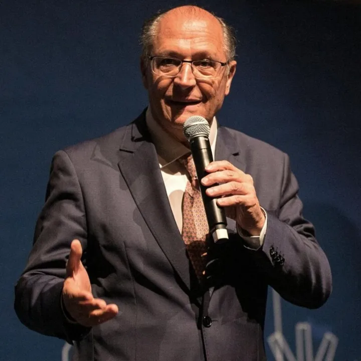 Geraldo Alckmin anuncia saída do PSDB
