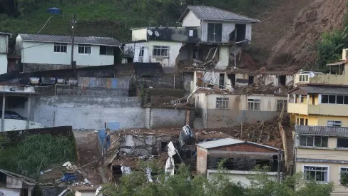 Até o momento, são mais de 900 pessoas desabrigadas