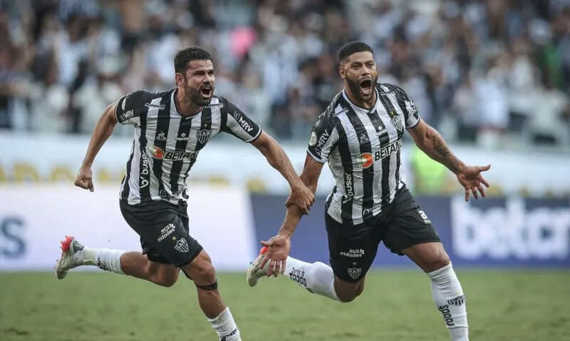 Com dois gols de Hulk, Galo faz 2 a 1 no Tricolor e vai aos 78 pontos