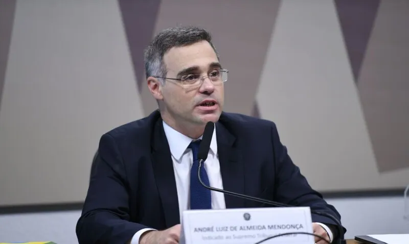 A sabatina durou mais de sete horas