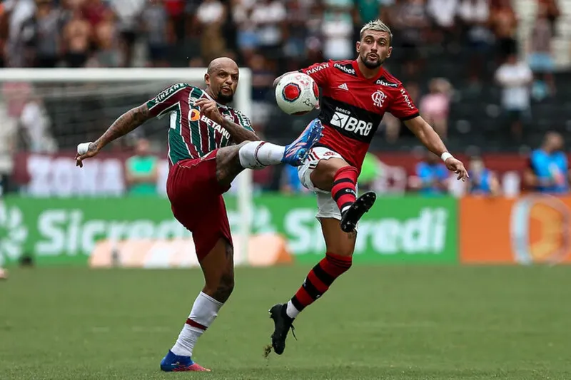 Flamengo e Fluminense fazem a decisão do Carioca